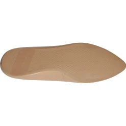 Low Heels|Flats><noscript><img width=