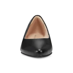 Low Heels|Flats><noscript><img width=