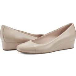 Gracey Wedge|Low Heels><noscript><img width=